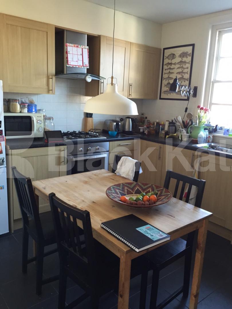 			New Instruction, 2 Bedroom, 1 bath, 1 reception Flat			 Balls Pond Road, ISLINGTON